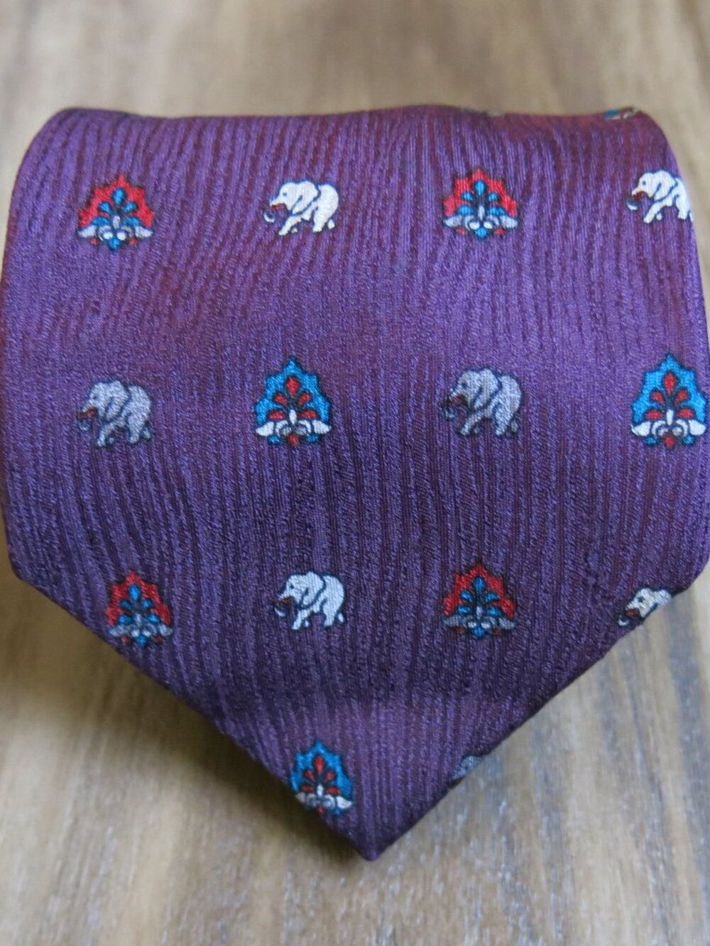 Pierre Cardin Paris Multi Color Animal Print 100% Silk Men's Neck Tie